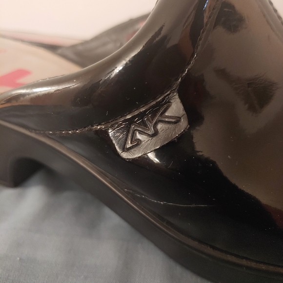 Anne Klein clogs - Picture 4 of 6